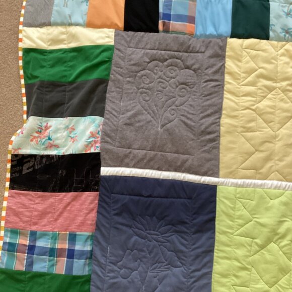 New Handmade T-Shirt Quilt Throw Thick Blanket Warm Winter Bedding - Picture 8 of 14